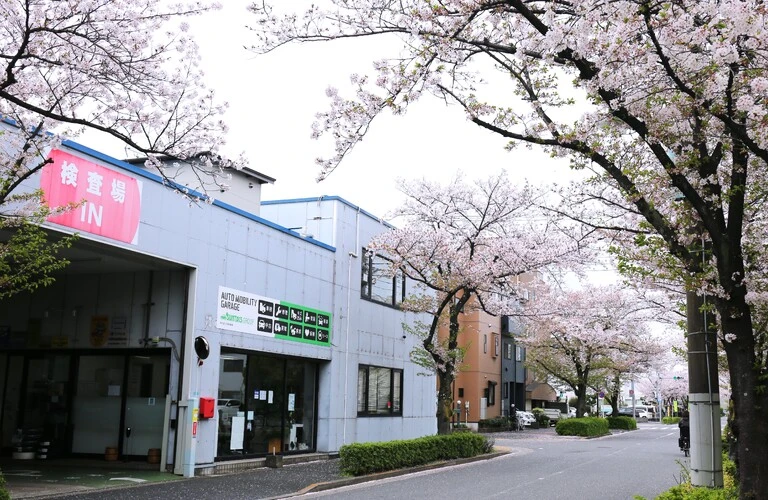 地域密着×最新設備！江戸川区の鈑金塗装
